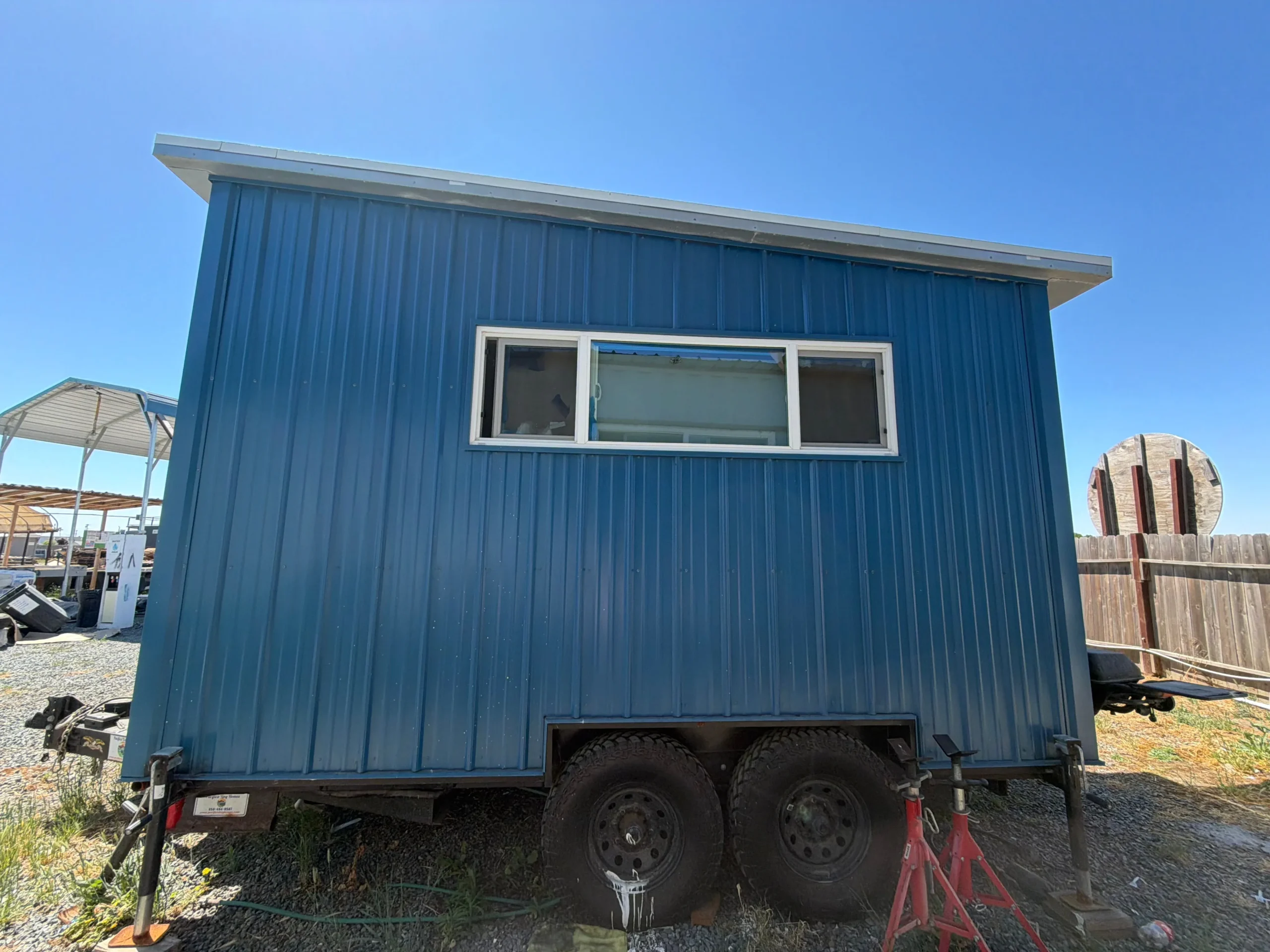 Tiny Expedition — Off-Grid & Adventure-Ready